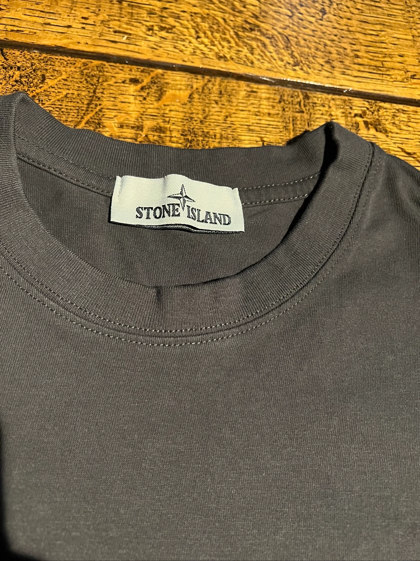 T shirt stone gris  – photo 2